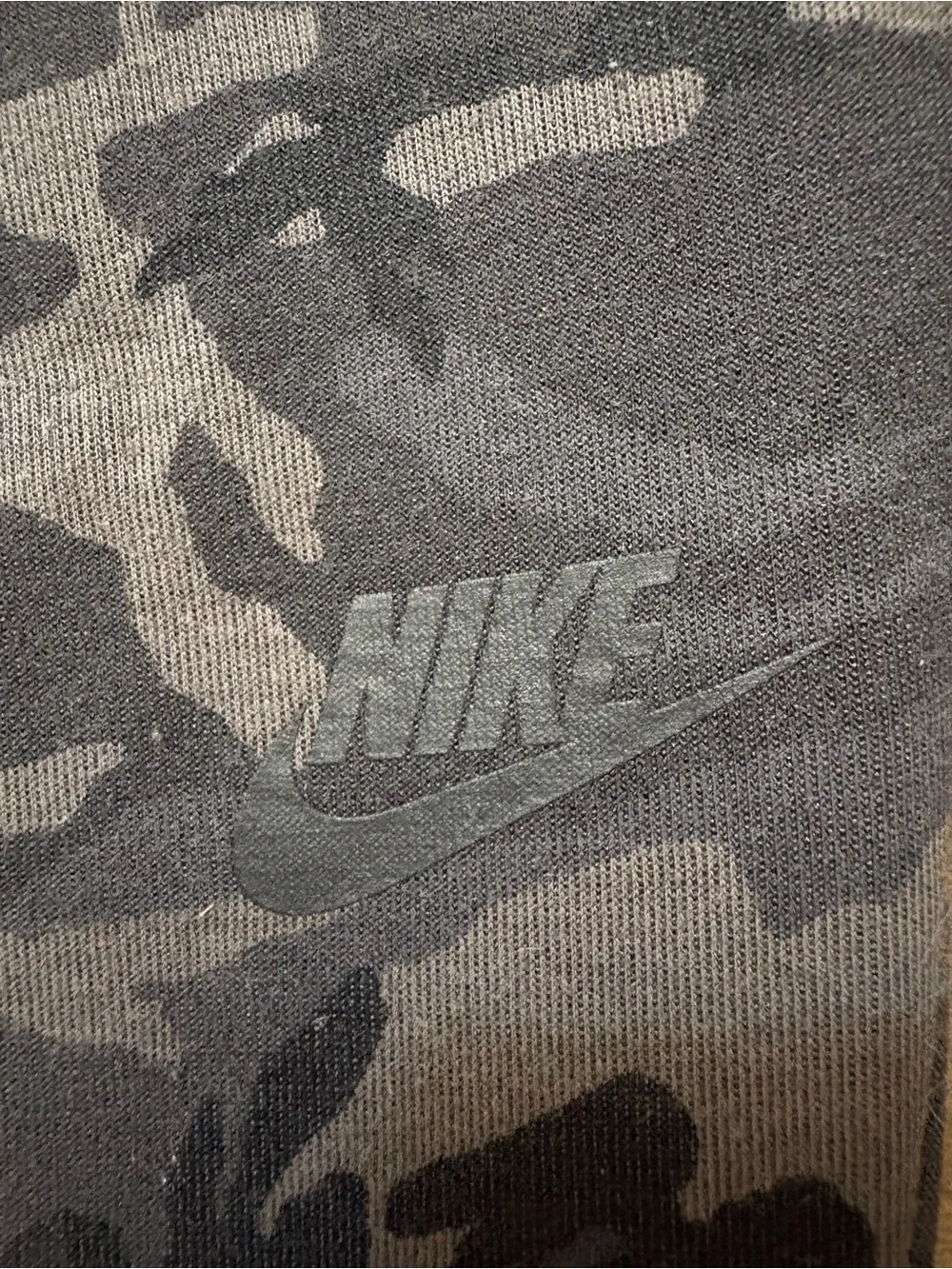 Nike Tech Camo Joggers. Size M - Picture 7 of 11